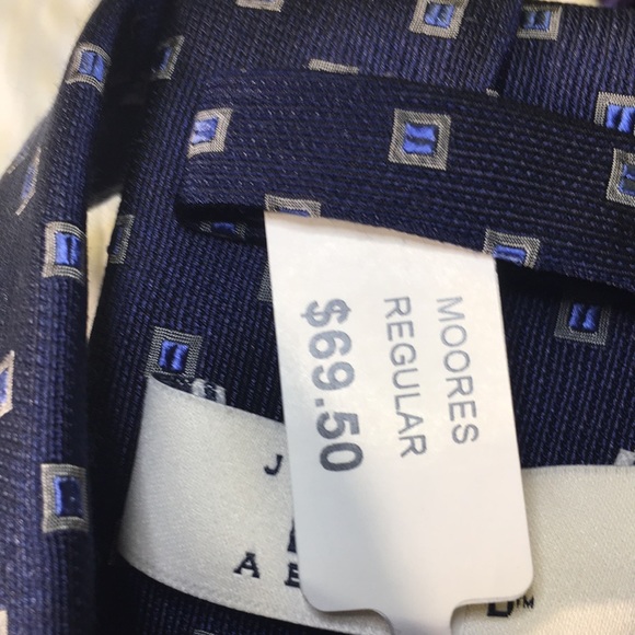 Joseph Abboud - Navy with small light blue square with silver outline. - Picture 12 of 12